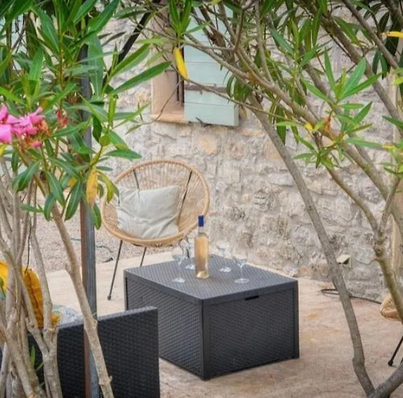 Holiday home Maison De Campagne Calme Jacuzzi Grasse